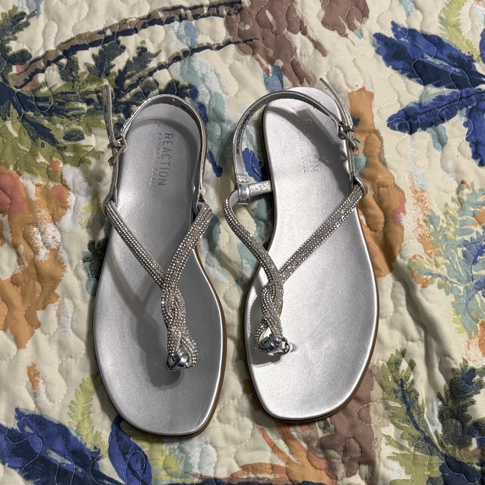 Kenneth Cole Reaction Metallic Silver Sandals